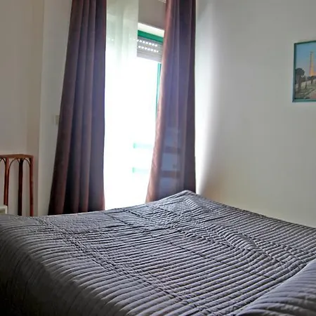 Linha Do Mar 아파트 포보아데바짐